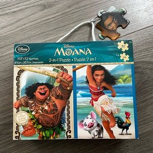Official licensed Disney Moana 2-in-1 Puzzle.